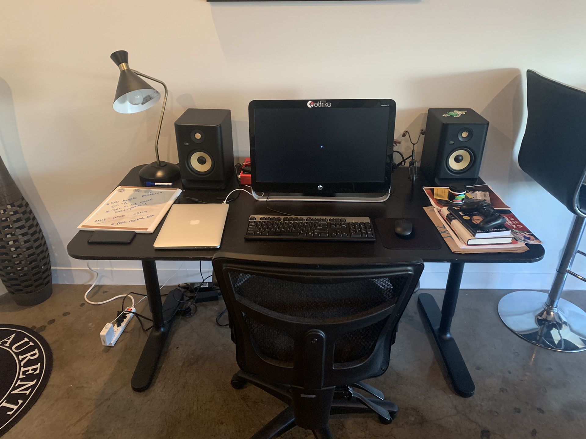 HP computer and wireless monitor desk and chair
