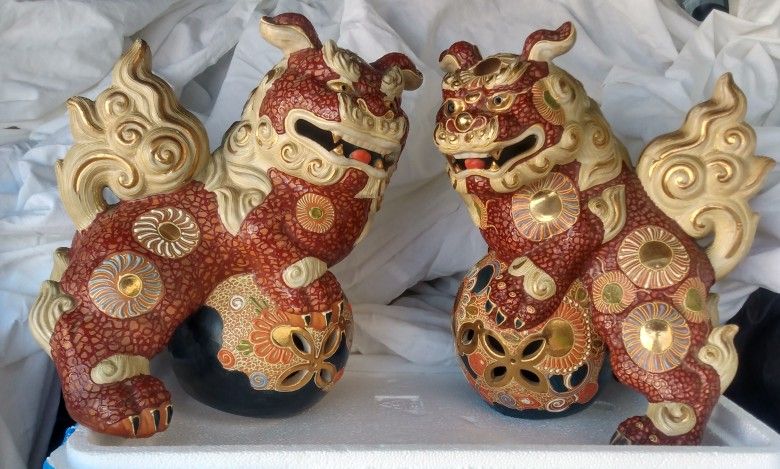 Japanese Kutani Foo Dogs "H" Marked Pair