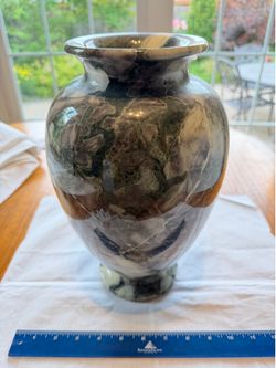 Natural stone jars or vase.