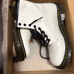 Dr.Martens Boots