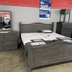 King 5pc Bedroom Group On Sale !