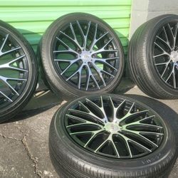 Wheel 18 5 Lugs 5x114.3 Like New 