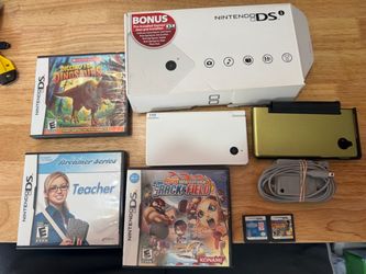 DSi Lite Club House Games Express & Brain Age Express Preloaded Edition W/5 Game  The Nintendo DSi White Console is a brand new handheld system by Nin