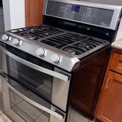 30” WHIRLPOOL DOUBLE OVEN GAS RANGE STAINLESS STEEL ”WORKS GREAT” 