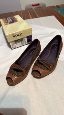 Indigo Pumps/Leather & Suede