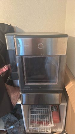 GE Profile Ice Maker