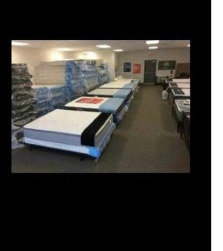 Queen bed pillow top can deliver new