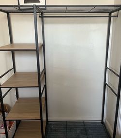 Clothes rack