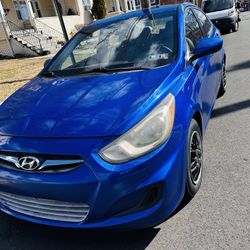 Hyundai Accent Año2013