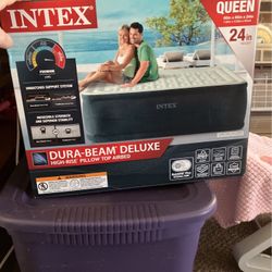 Queen Size Air Mattress, Never Used Still In The Plastic