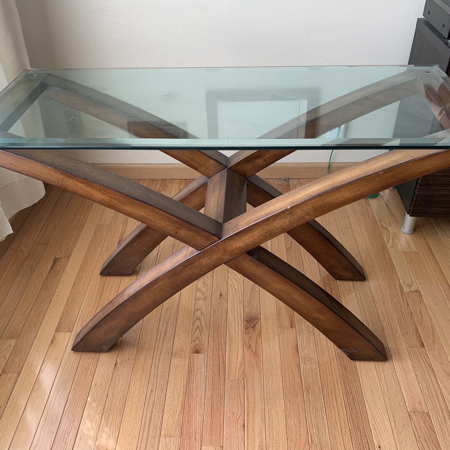 Gorgeous Sofa Table