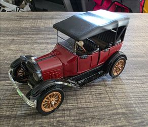 1:32 1918 Chevrolet 490 Touring Diecast