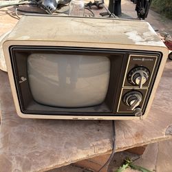 Vintage GE TV