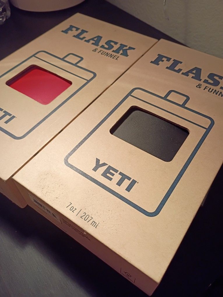 Yeti Flask And Funnel Set In Black And Red