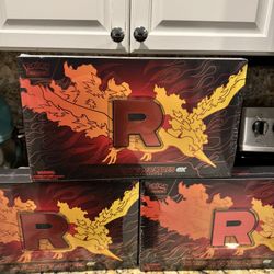 Pokemon Team Rocket Ultra Premium Collection.  Pikachu Moltres