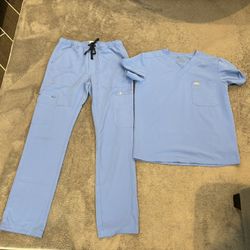 Men’s Medium/Tall FIGS Ceil Blue Scrub Set
