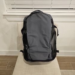 Lululemon, More Miles Backpack, 39L