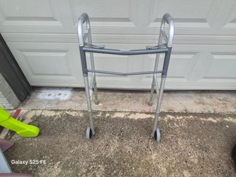 Folding Walker with Front Wheels