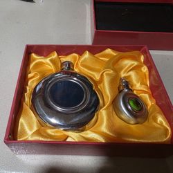 Hip Flask Set