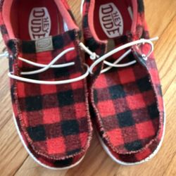 Hey dudes Men’s Size 7