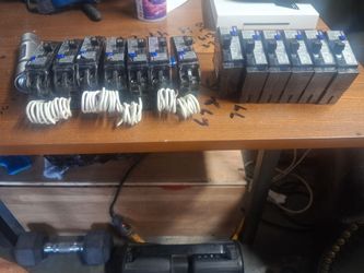 Siemens  15 amp  arcfault. And. 20 amp arcfaultf i have 13 of them sell all fore 300  .00 not a penny less