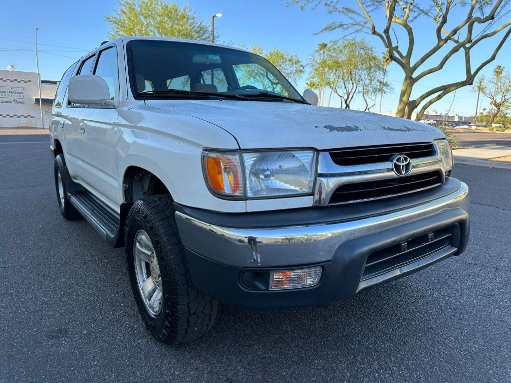 2001 TOYOTA 4RUNNER SR5, RUNS GOOD for Sale in Phoenix, AZ - OfferUp