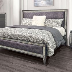 🔹Gray Queen Bed (Mattress is not Included)*