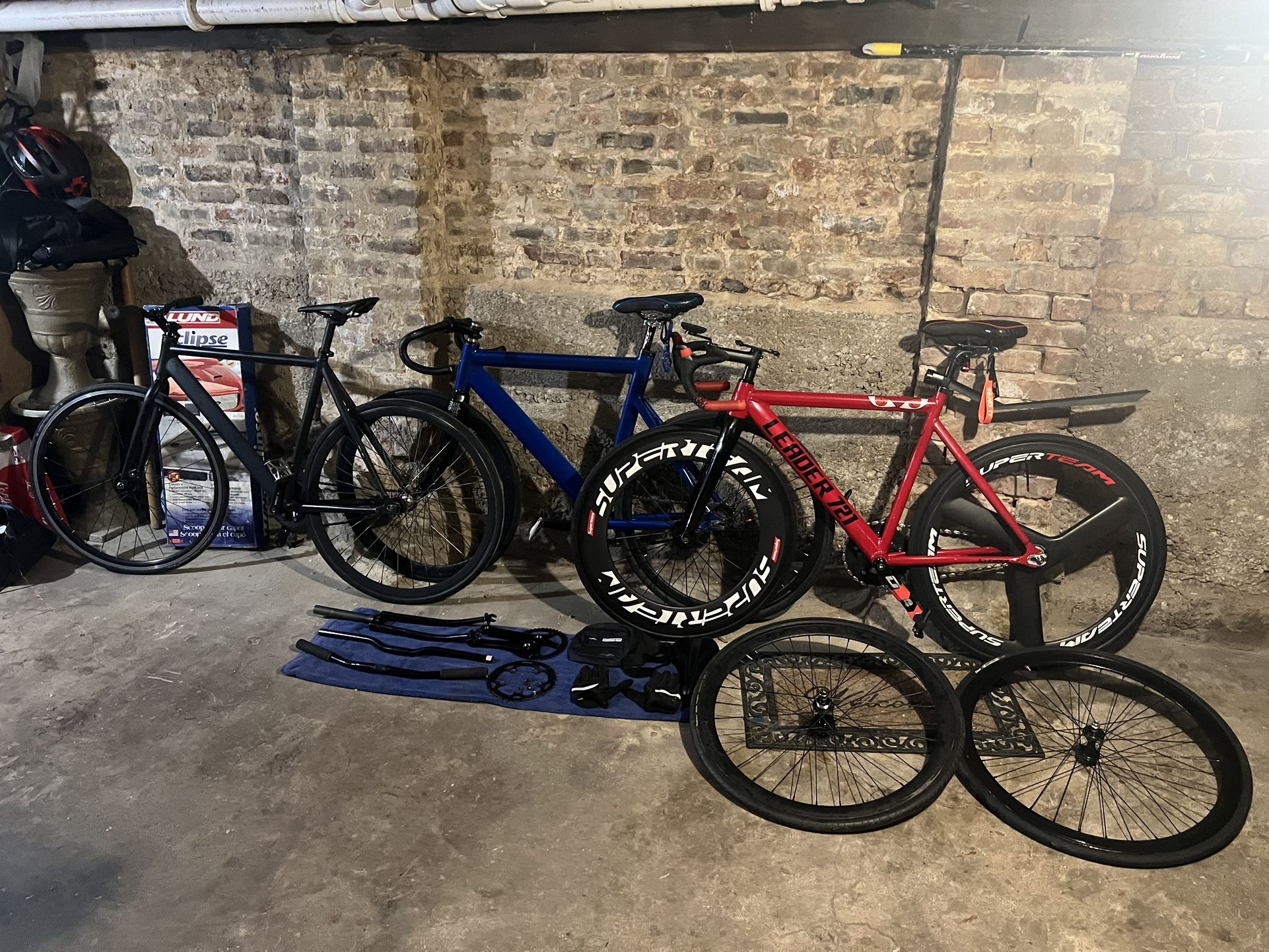 FIXIES,FIXIE PARTS,WHEELS AND ACESSORIES