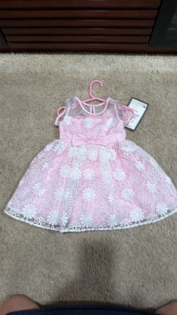 Girl’s dress