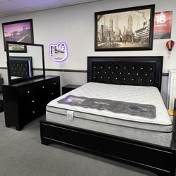 4PC Black King Bedroom Set w/ LED Lights 