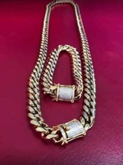 12MM Cuban Link Set 14K Gold Plated Doesn't Loses Color