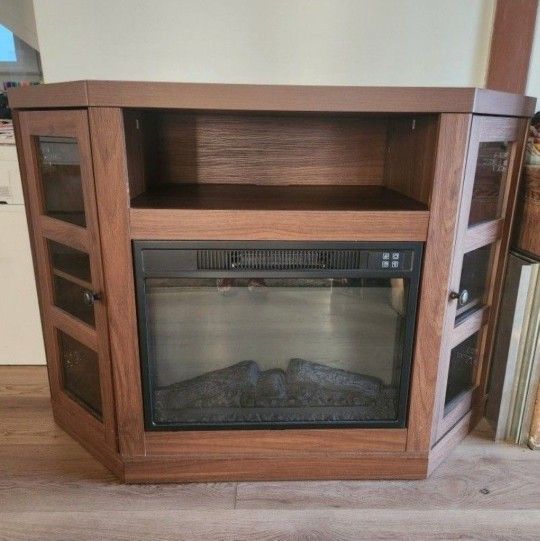 Plug In Fireplace / Heater
