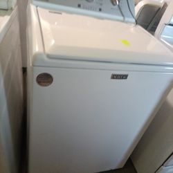 Maytag Washer With Agitator Works Great: 27"Wx37"Hx28"D
