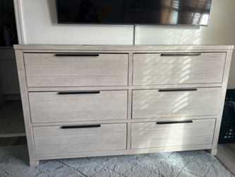 Bedroom set