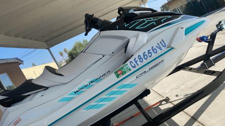 2022 Yamaha  Under 30 Hr