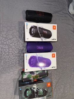JBL Flip 7 Bluetooth Speakers – Lot of 3