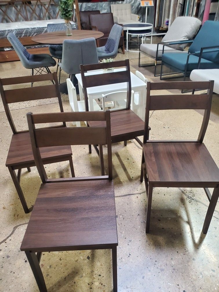 Set Of 4 Solid Mid-century Modern Style Chairs (New)