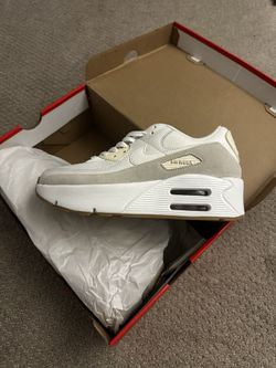 Nike Air Max 90 LV8