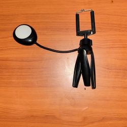iphone video holder with built-in light 