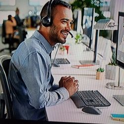 Head Phone With Mic USB Logitech F4180 Brand New