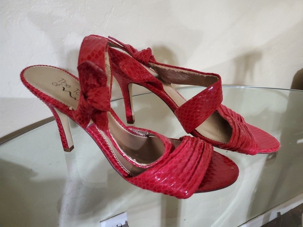 Touch Of Nina Pink Heels Size 9