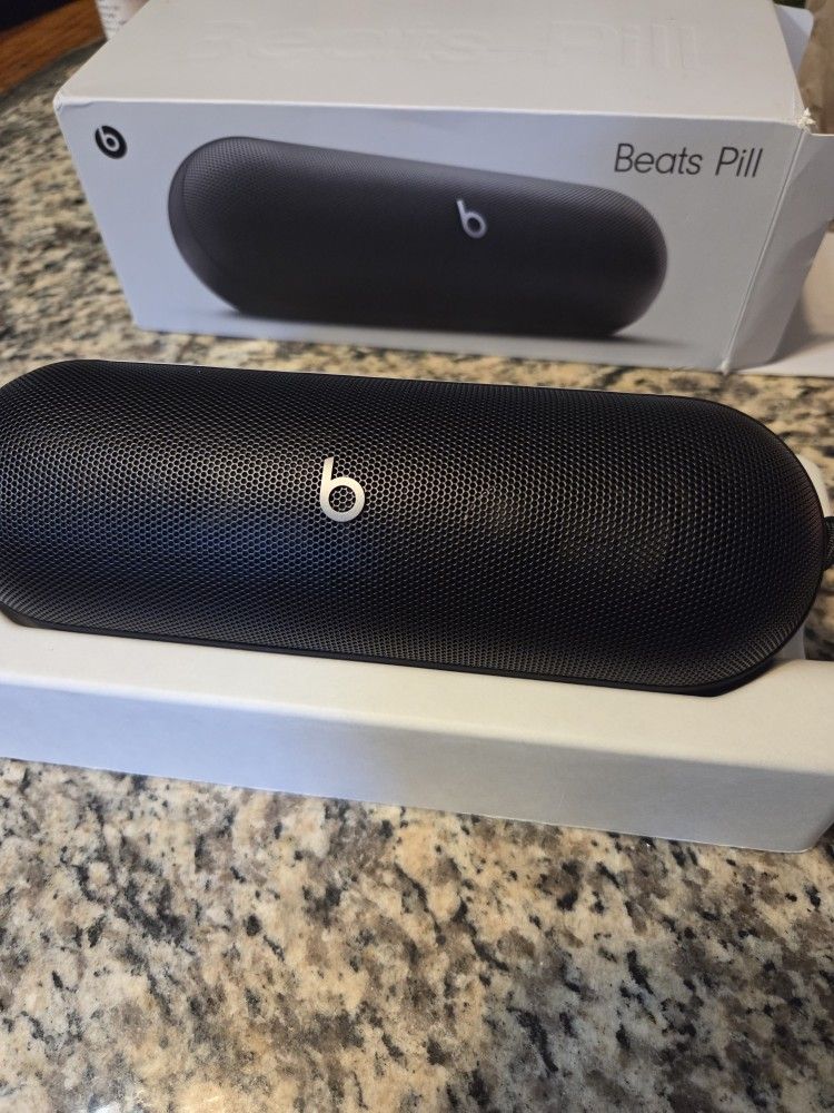 Beats Pill