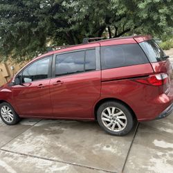 2015 Mazda 5 Sport