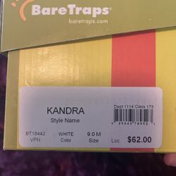 Women Size 9 Bare Traps Sandals 