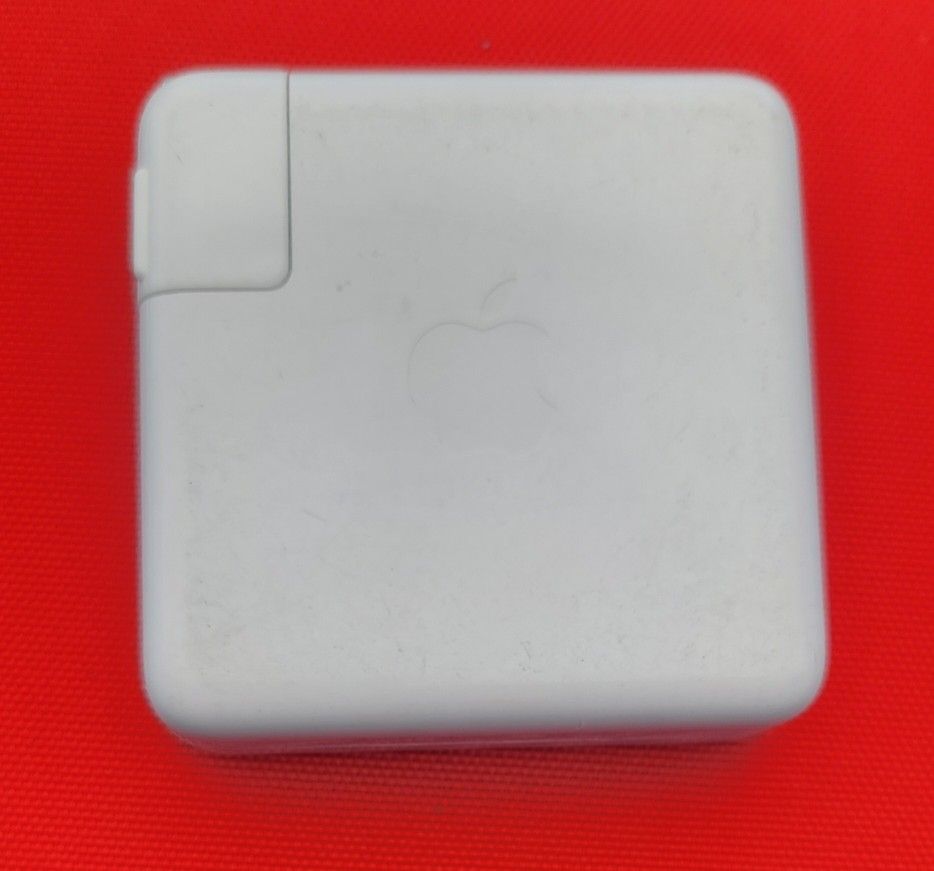 Original OEM Apple USB-C Power Brick Adapter / Apple Charger