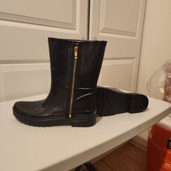 Unlisted,black rubber boots,size 10