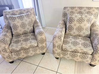 Set of 2 Accent Chairs