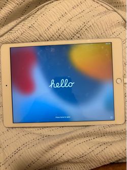 Apple iPad 8th Generation 32GB Wi-Fi – Fully Functional – Factory Reset