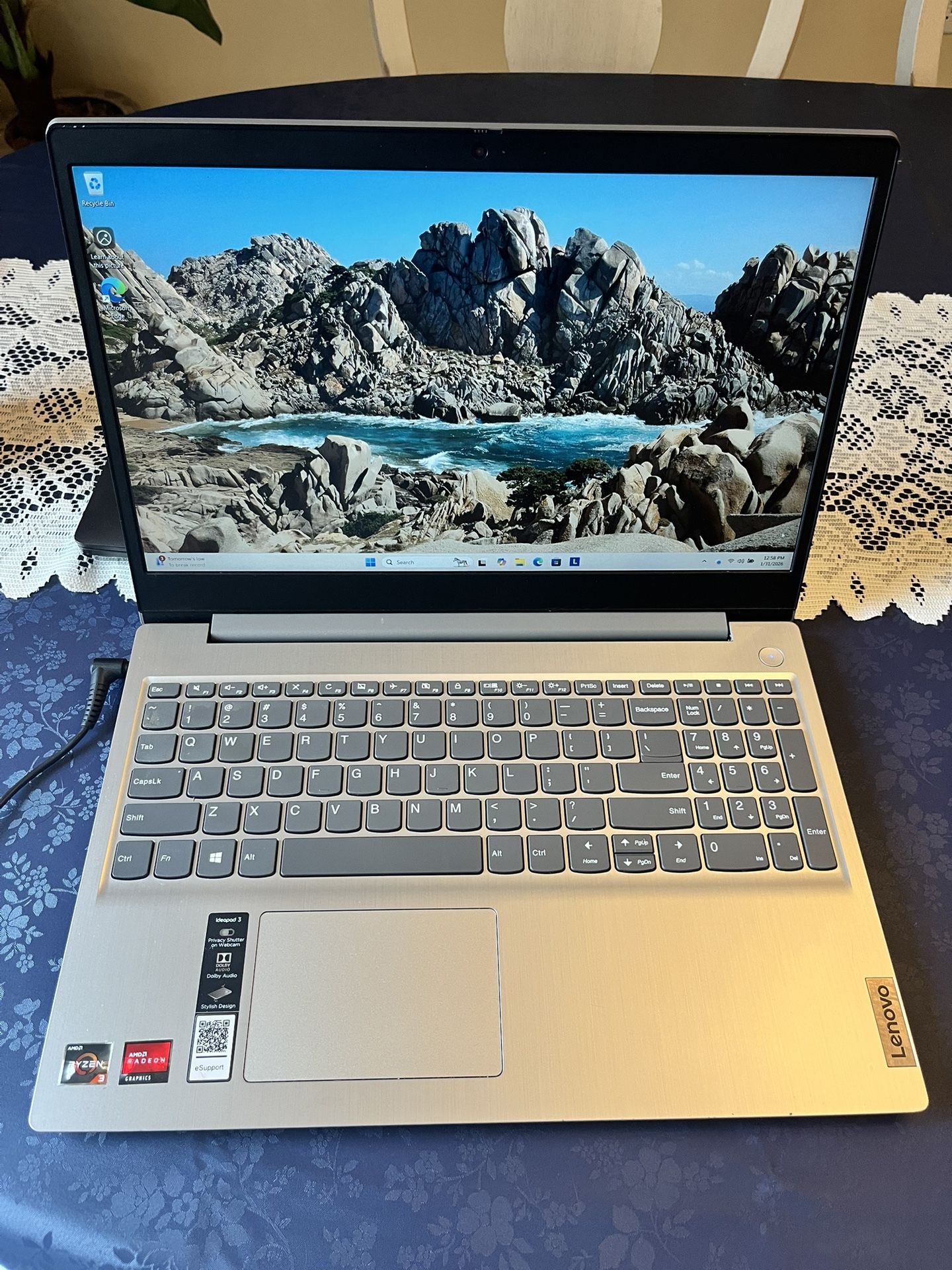 🚀 Premium Lenovo IdeaPad 3 15ADA05 Laptop - Powerhouse for School, Work & Entertainment! 🚀