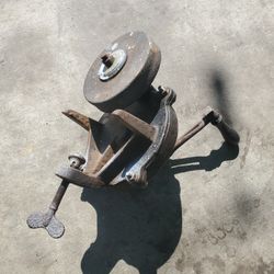 Hand Crank Bench Grinder